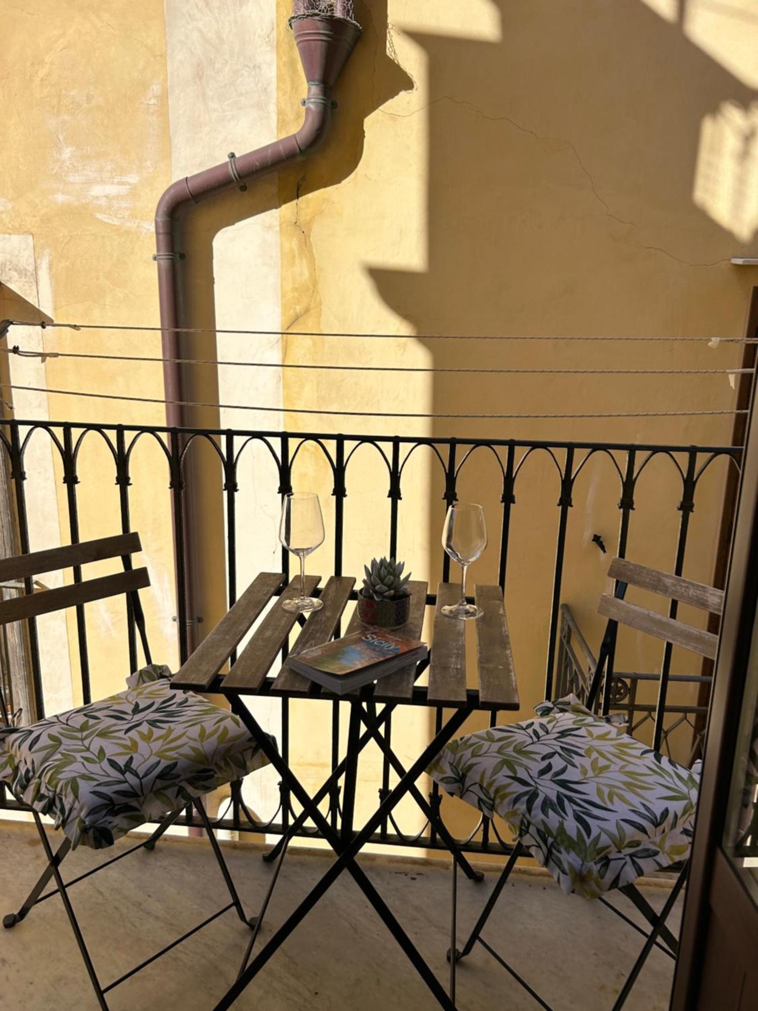 צ'פאלו Sicilian Dream Apartments מראה חיצוני תמונה